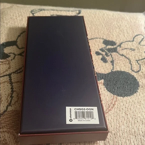 #1012+Red and Black Chopstick Set with 2 Set of black & red Dragons - Picture 5 of 6